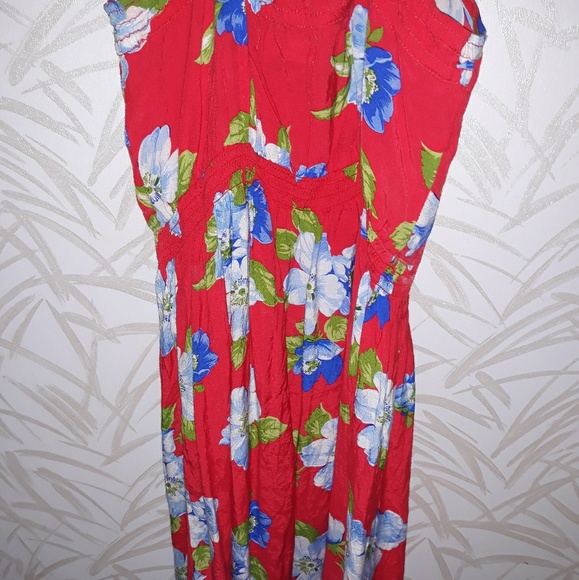 Adorable Hollister Sun dress - Picture 4 of 5